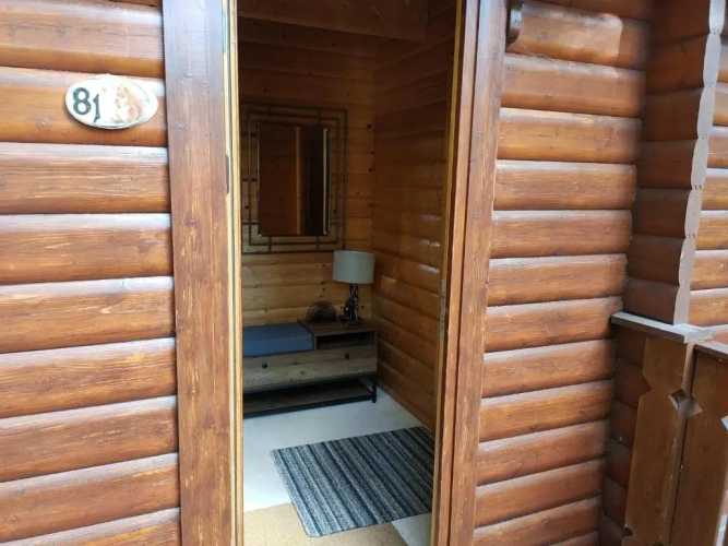 3 Bedrooms Cottage