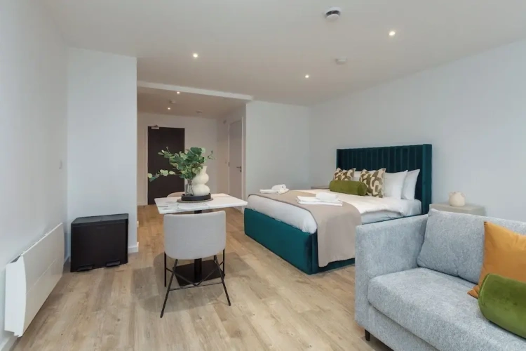 Deluxe Apartment