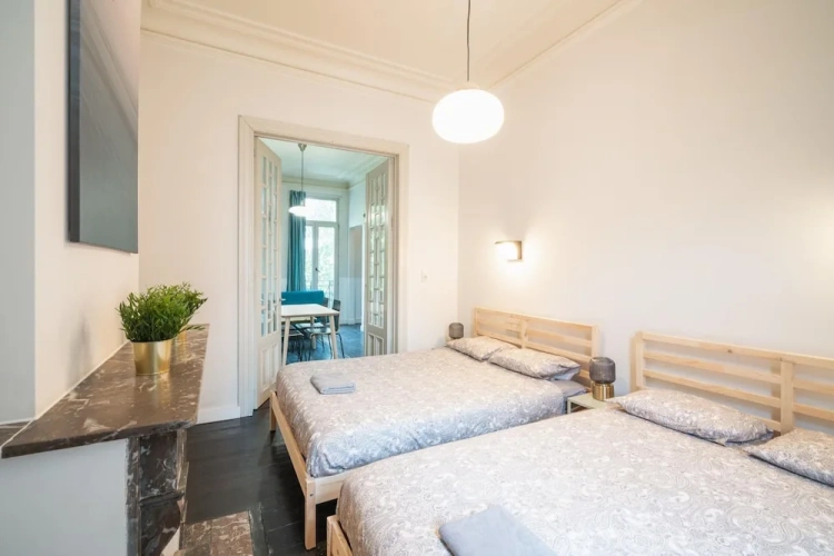 2 Bedrooms Luxury Apartment