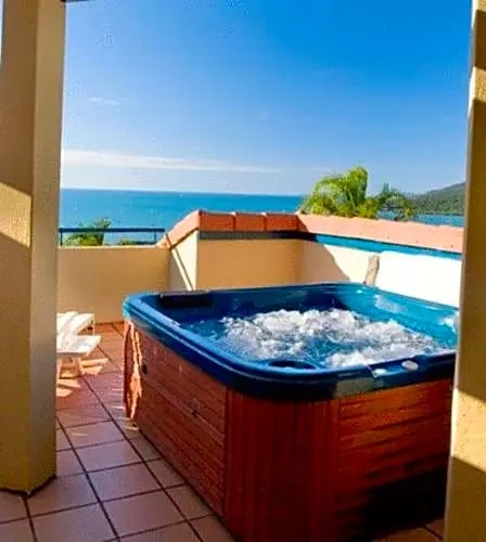1 Bedroom Apartment with sea view