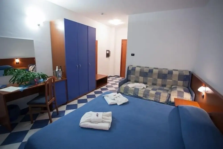 Standard Family room