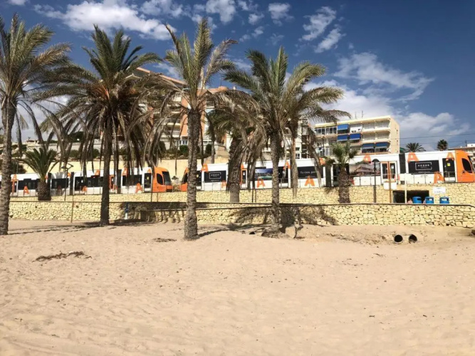Apartamento con piscina y parking