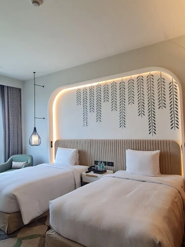 Classic Twin room with pool view