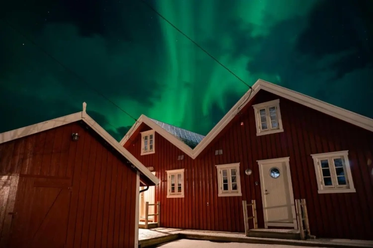 2 Bedrooms Chalet