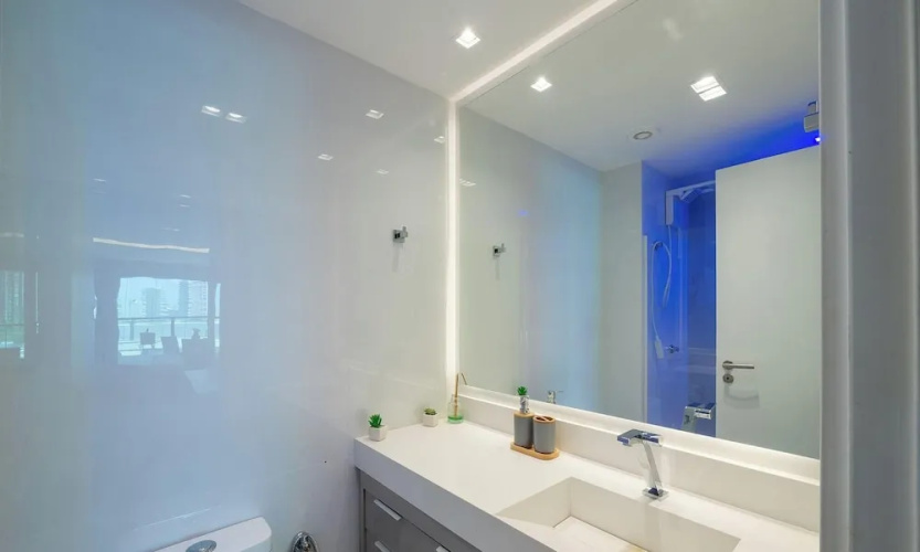 Oceanfront Studio in Condominium Ops0337
