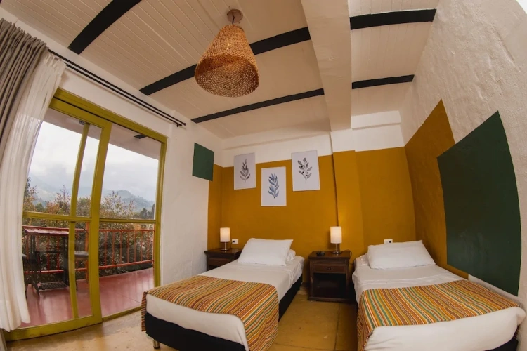 Premium Twin room with balcony and with mountain view