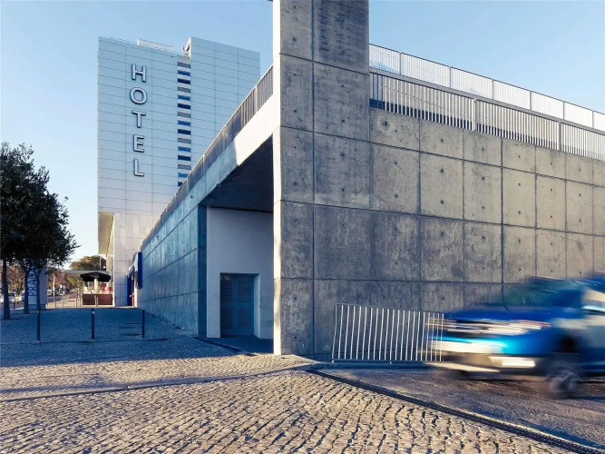 Mercure Lisboa Almada