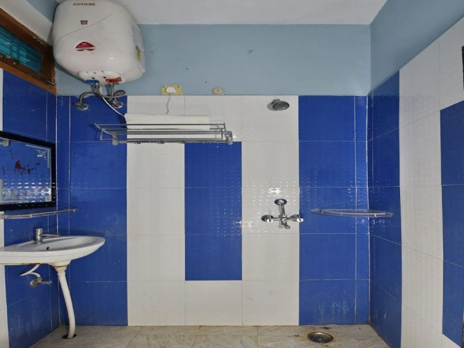 OYO 4409 Hotel Chaitanya Inn