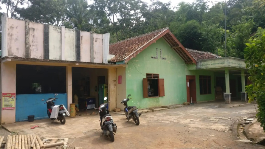 Adji Homestay