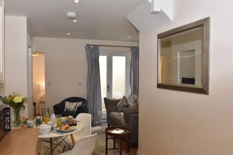 Curlew House