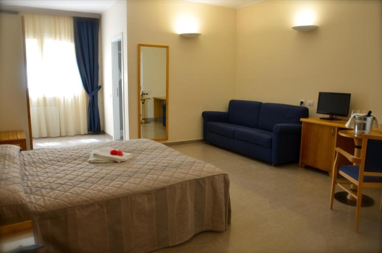 Standard Quadruple room