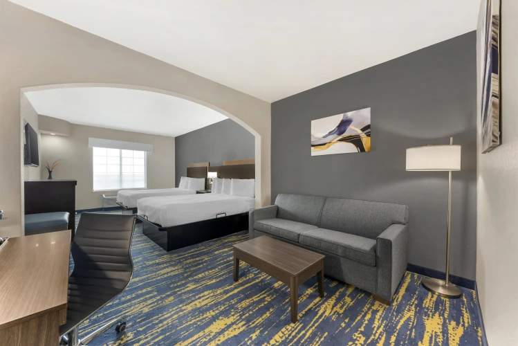 Quadruple Suite