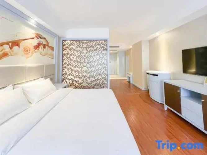 Deluxe Double Suite