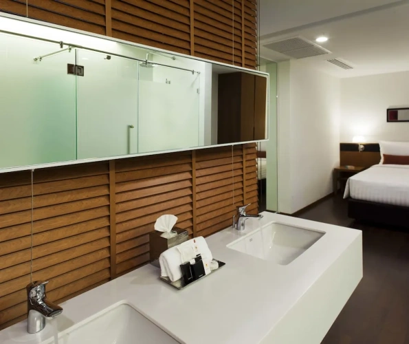 1 Bedroom Suite with balcony