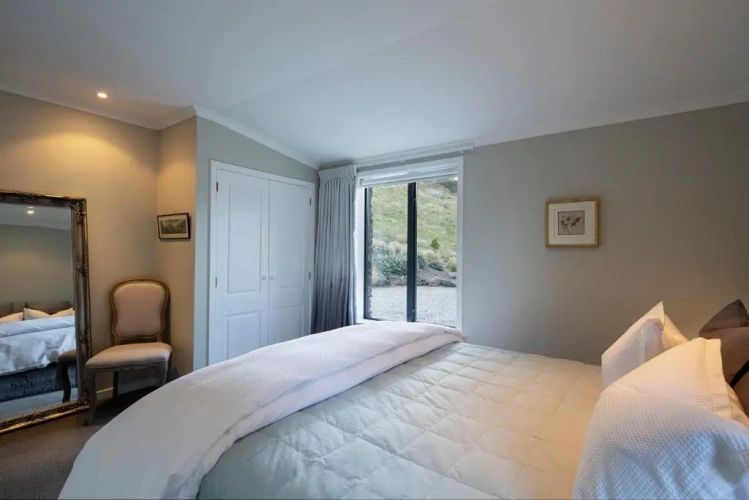 2 Bedrooms Chalet