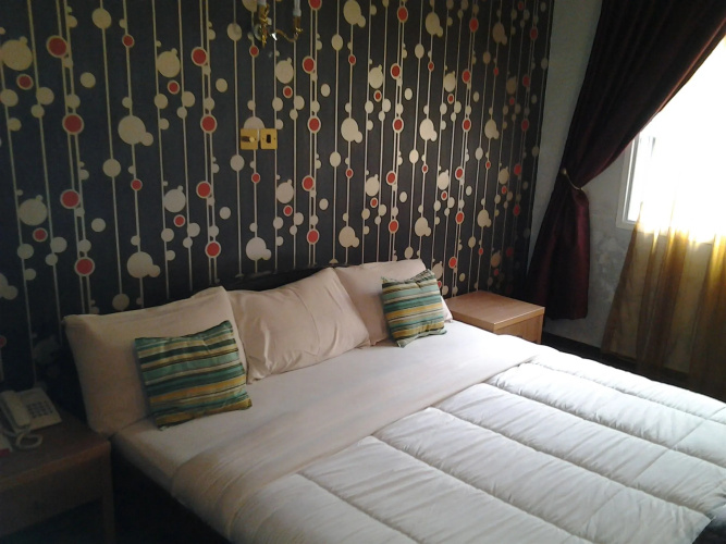 Thornberry Savannah Suite Hotel