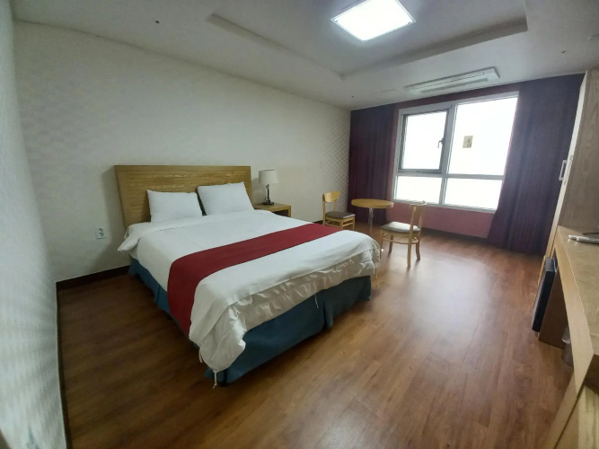 Breeze Bay Hotel