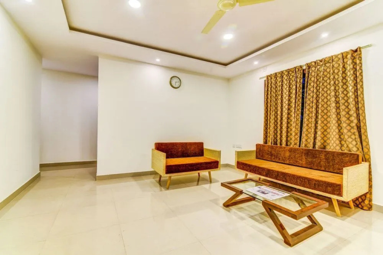 FabHotel Hazel Suites