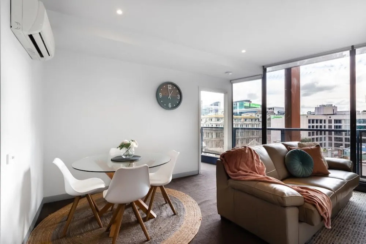Ella, 1BDR Melbourne Apartment