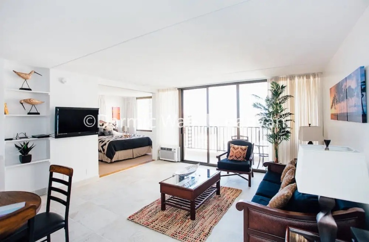 2-2614 Waikiki Banyan