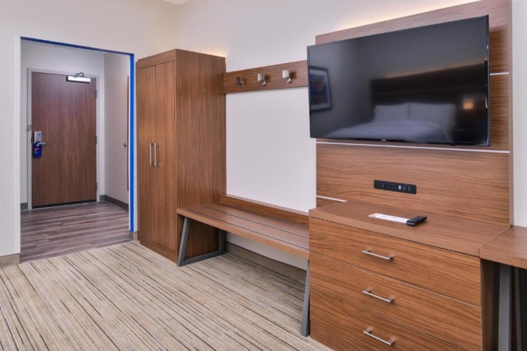 Quadruple Suite