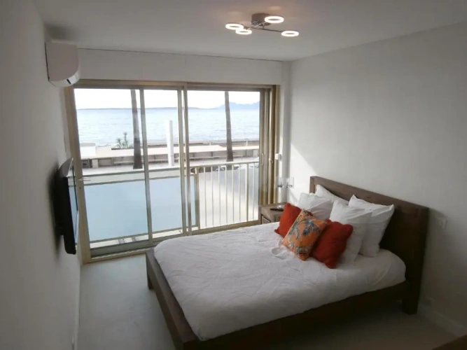 1 Bedroom Apartment with sea view
