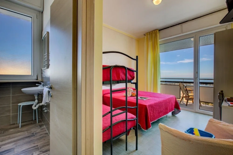 Superior Quadruple room