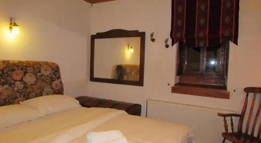 Traditional Rooms Ioannidis