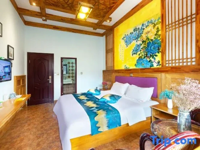 Standard Double room with balcony and with street view