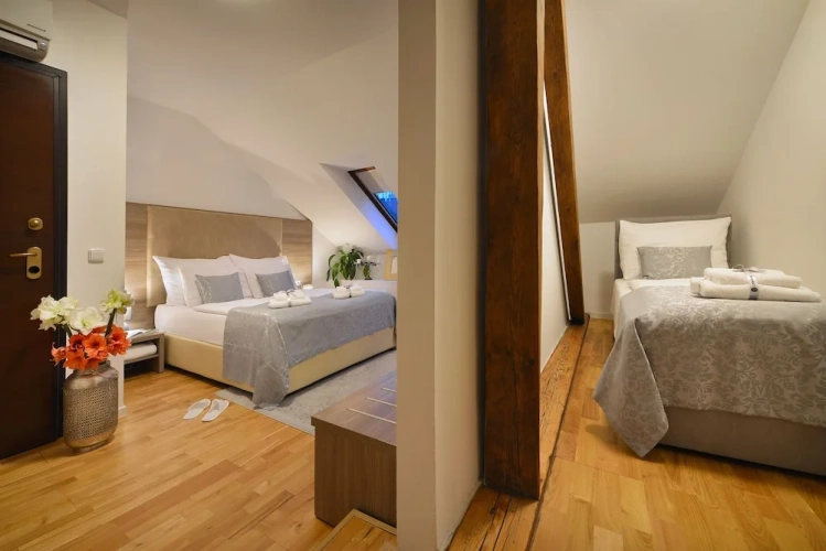 1 Bedroom Comfort Triple room