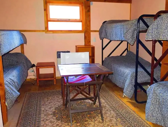 Hostel y Camping Los Coihues