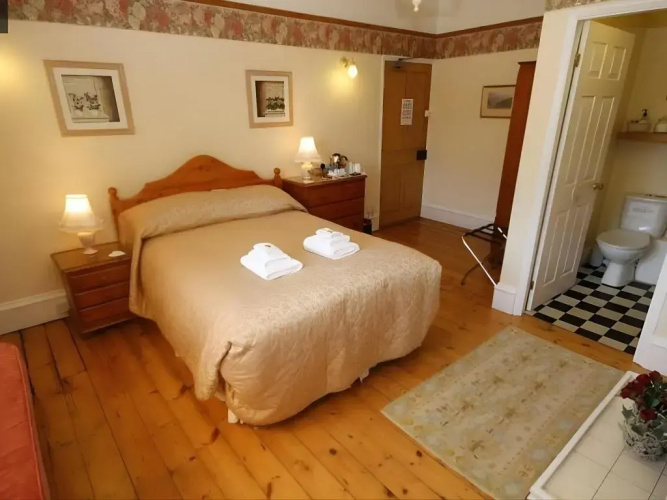 Moor End Bed and Breakfast