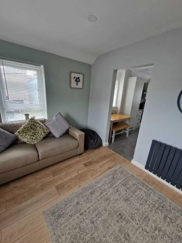 Captivating 2-bed Apartment in Tenby