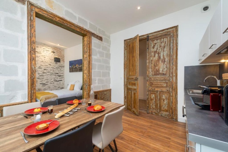 Superior Apartment