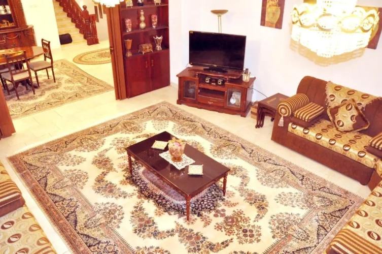 2 Bedrooms Villa