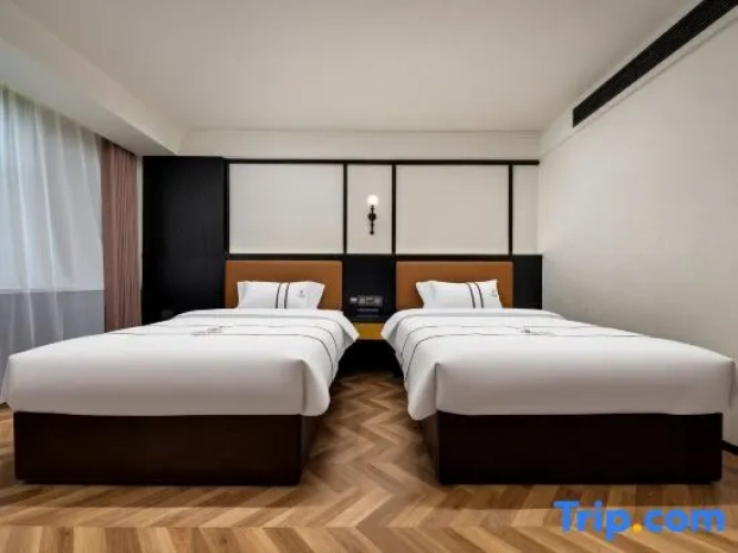 Premium Twin room