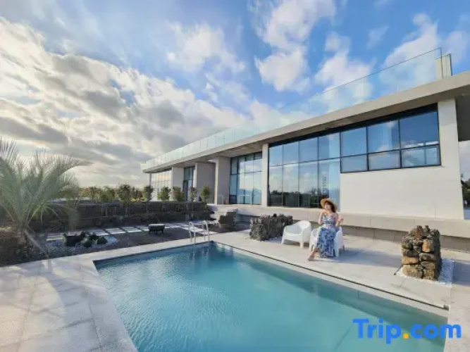 Window Lounge_poolvilla