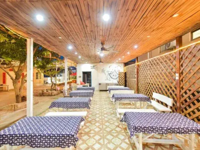 Weizhou Island Shili Courtyard (Shell Beach Store)