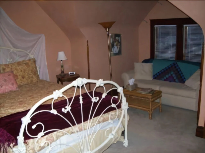 The Corner House Bed and Breakfast