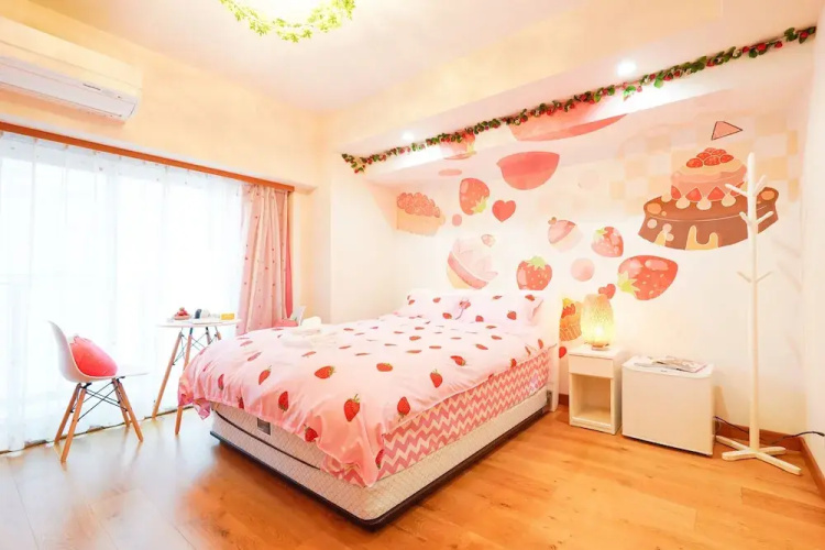 V Boutique House