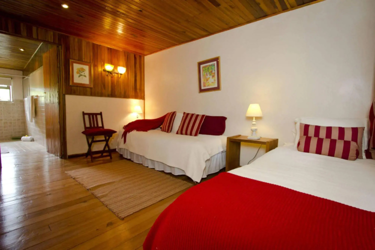 Poas Volcano Lodge