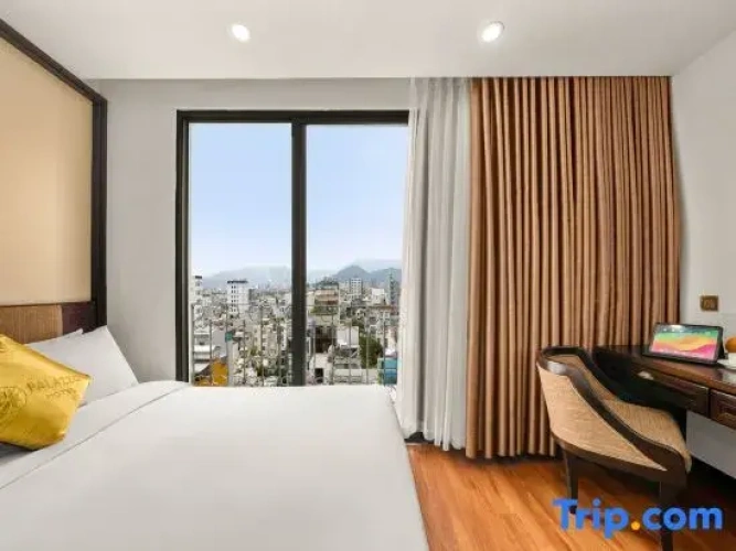 Triple Suite with balcony