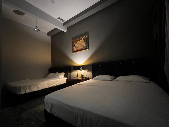 4 Bedrooms Cottage