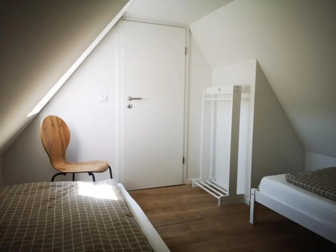 5 Bedrooms Cottage