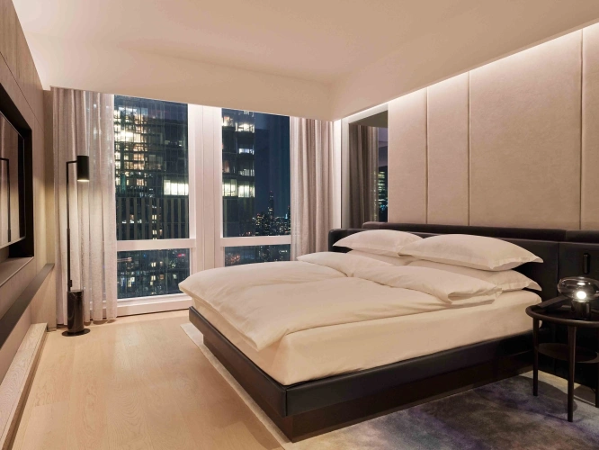 1 Bedroom Deluxe Double Suite with city view