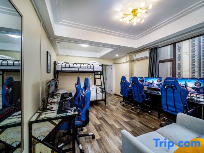 Deluxe Triple Suite