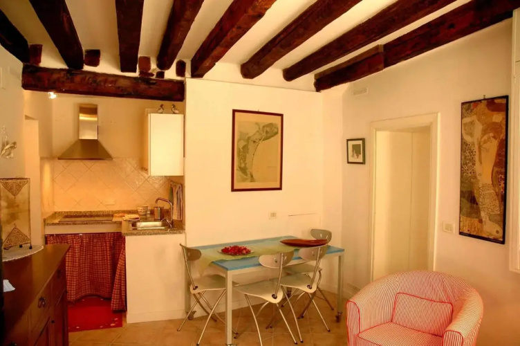 1410 Castello