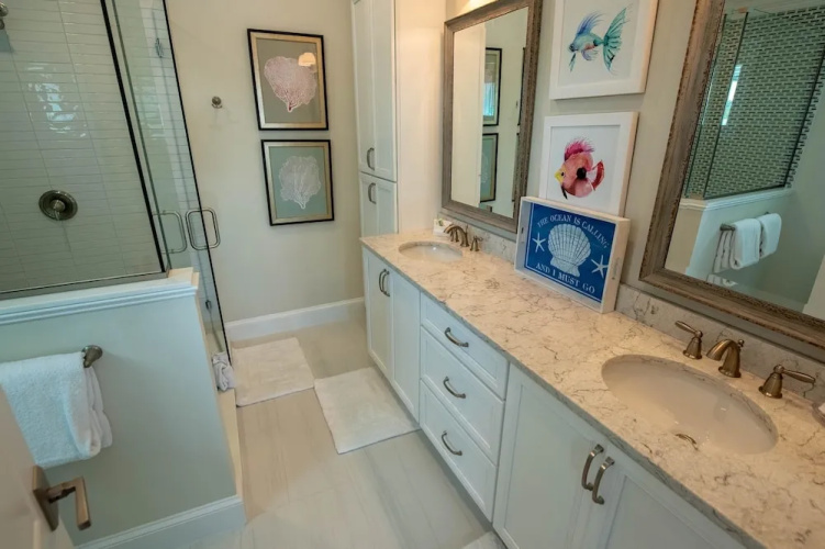 Beach Paradise Apartment 4