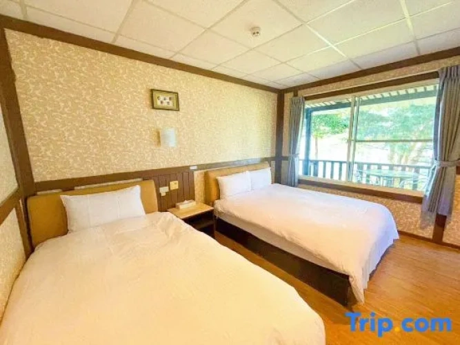 Standard Triple room with mountain view