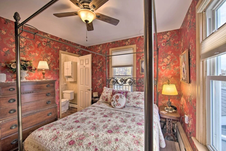 3 Bedrooms Cottage